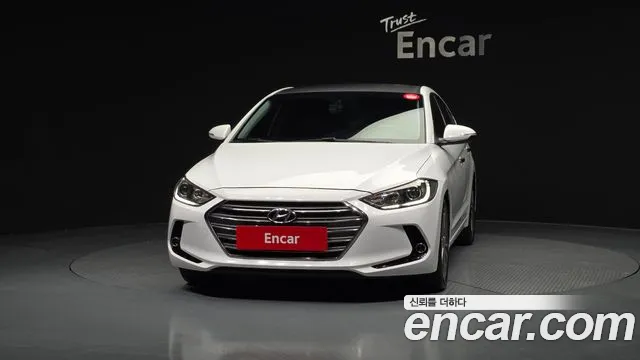 Hyundai AVANTE 2017 — фото 3