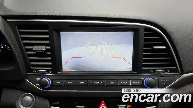 Hyundai AVANTE 2017 — фото 15