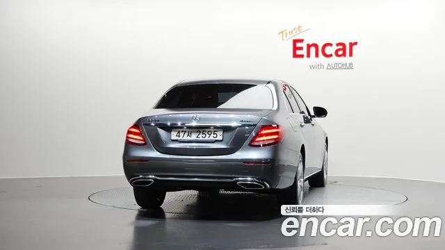Mercedes-Benz E-Class 2018 — фото 4
