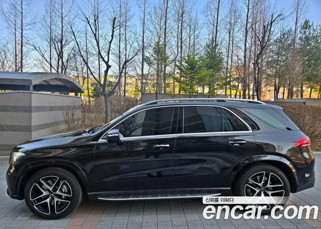 Mercedes-Benz GLE-Class 2023 — фото 3