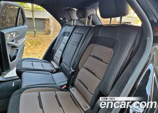 Mercedes-Benz GLE-Class 2023 — фото 13