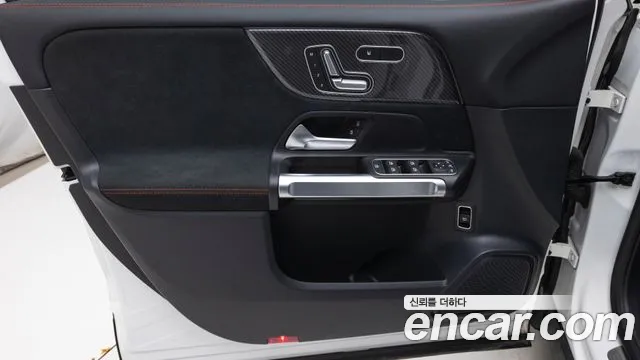 Mercedes-Benz GLB-Class 2025 — фото 15