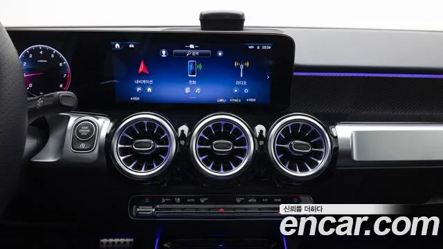 Mercedes-Benz GLB-Class 2025 — фото 16