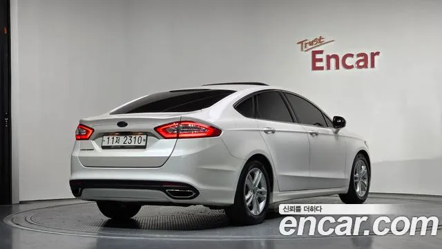 Ford Mondeo 2015 — фото 2