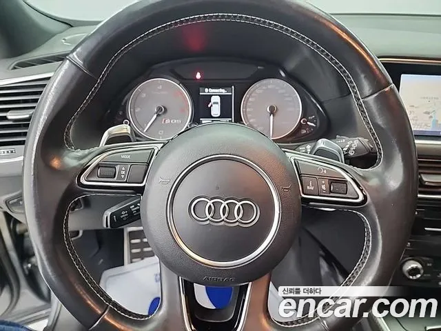 Audi SQ5 2015 — фото 9