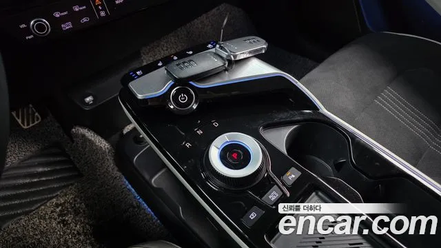 Kia EV6 2022 — фото 9