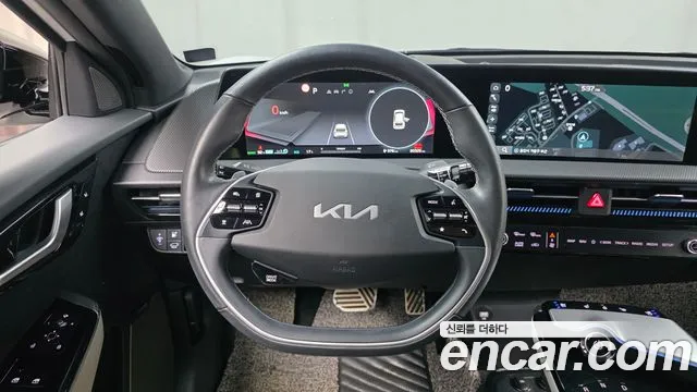 Kia EV6 2022 — фото 13