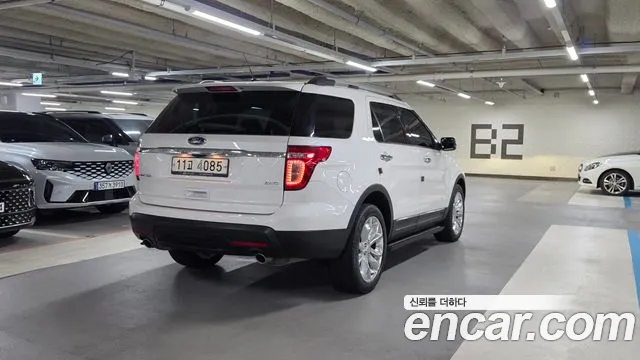 Ford Explorer 2015 — фото 2