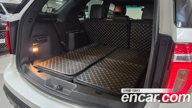 Ford Explorer 2015 — фото 17