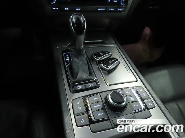 Hyundai Genesis 2016 — фото 14