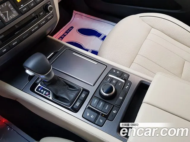 Hyundai Genesis 2014 — фото 16