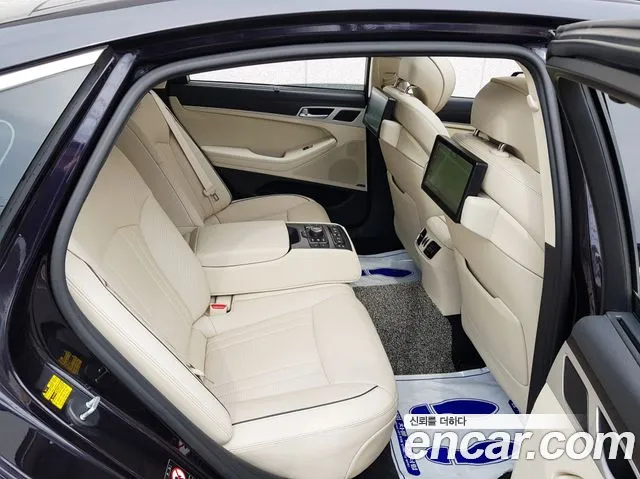 Hyundai Genesis 2014 — фото 17