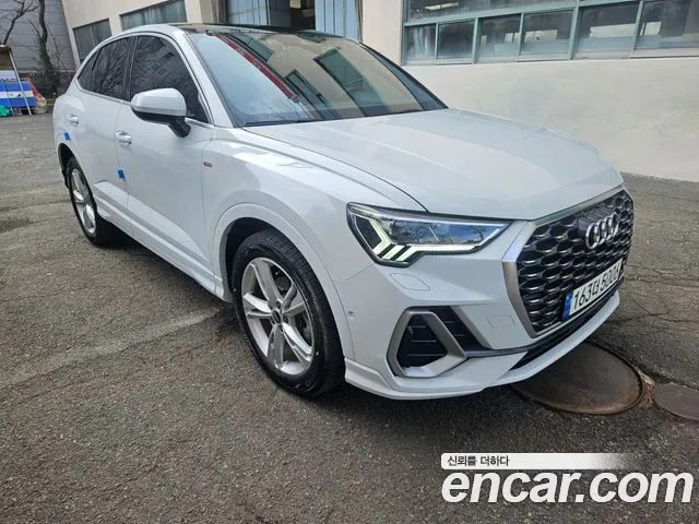 Audi Q3 2023 — фото 1