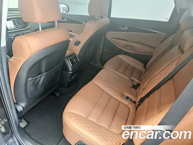 Kia Sorento 2020 — фото 18