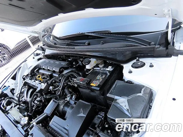 Hyundai AVANTE 2024 — фото 19