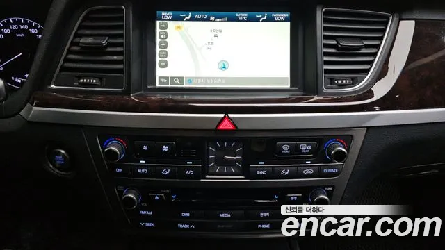 Hyundai Genesis 2014 — фото 16
