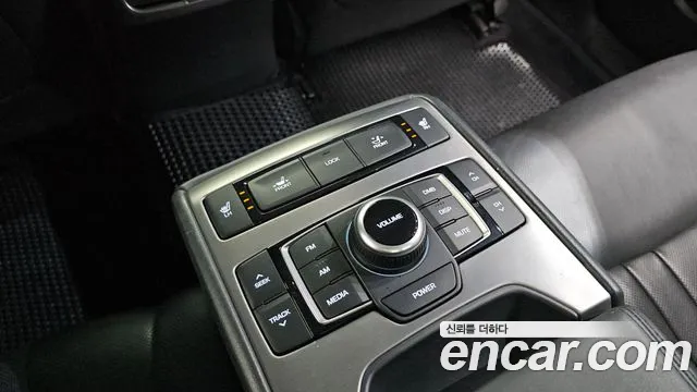 Hyundai Genesis 2014 — фото 19