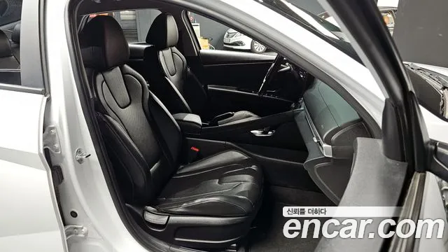 Hyundai AVANTE 2022 — фото 10
