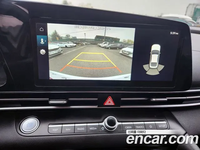 Hyundai AVANTE 2022 — фото 15