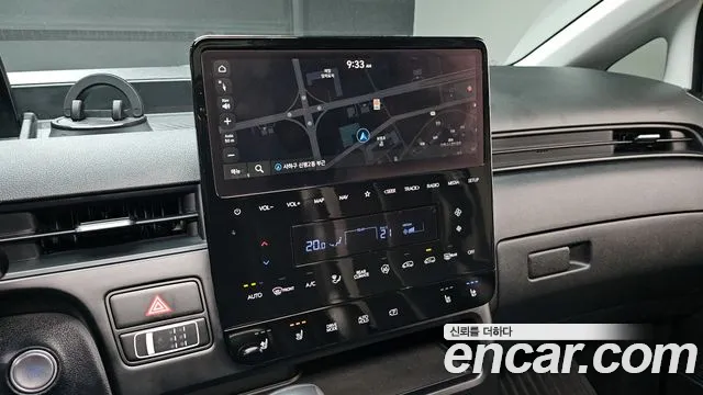 Hyundai Staria 2023 — фото 14