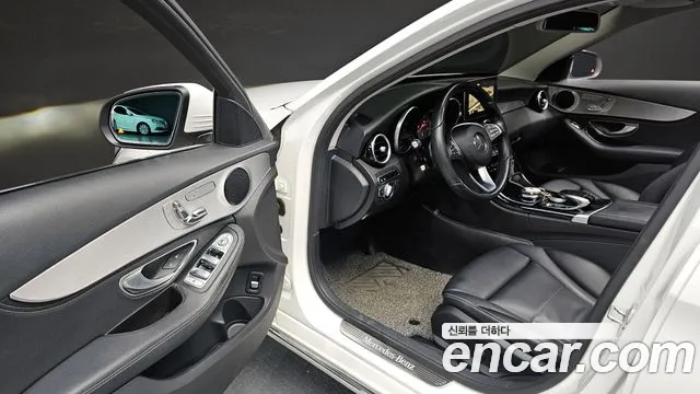 Mercedes-Benz C-Class 2016 — фото 11