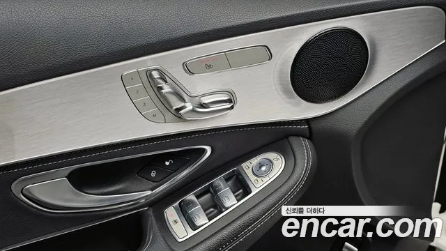 Mercedes-Benz C-Class 2016 — фото 17
