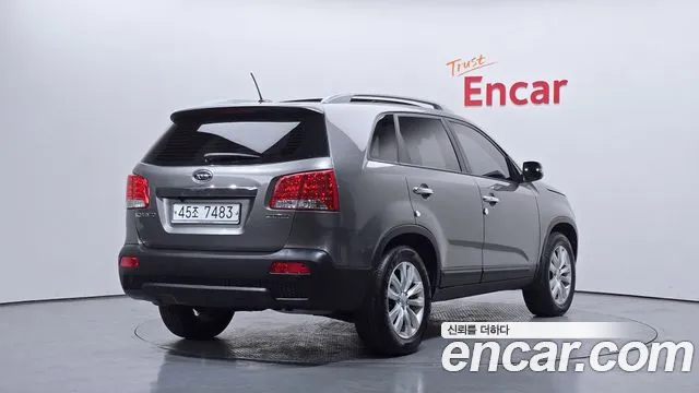 Kia Sorento 2010 — фото 2