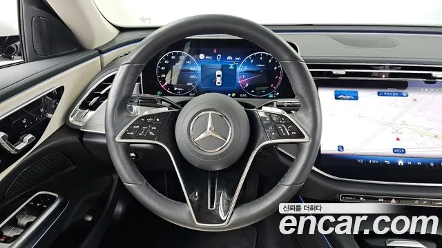 Mercedes-Benz E-Class 2025 — фото 13
