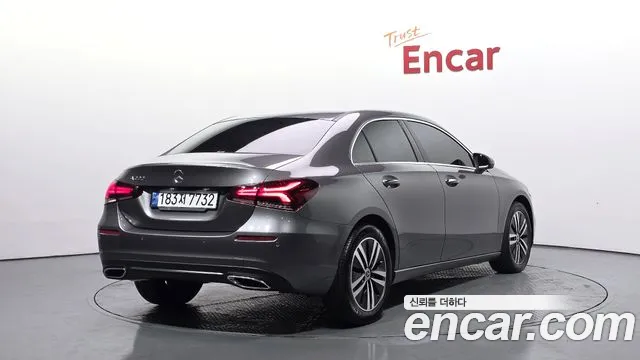 Mercedes-Benz A-Class 2022 — фото 2