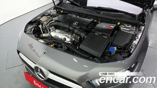 Mercedes-Benz A-Class 2022 — фото 6
