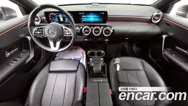 Mercedes-Benz A-Class 2022 — фото 7