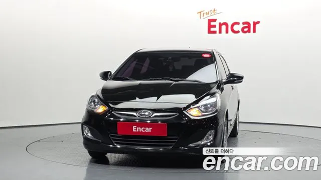 Hyundai Accent 2015 — фото 3