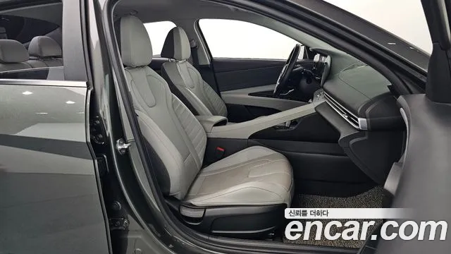 Hyundai AVANTE 2021 — фото 10