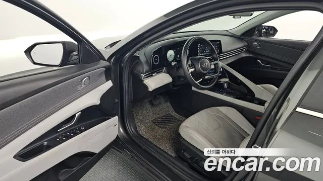 Hyundai AVANTE 2021 — фото 11