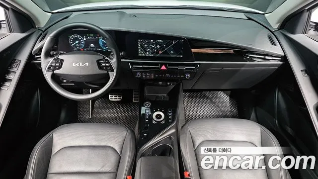 Kia Niro 2023 — фото 7