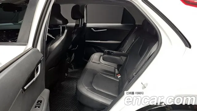 Kia Niro 2023 — фото 12