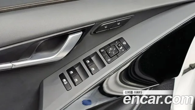 Kia Niro 2023 — фото 19