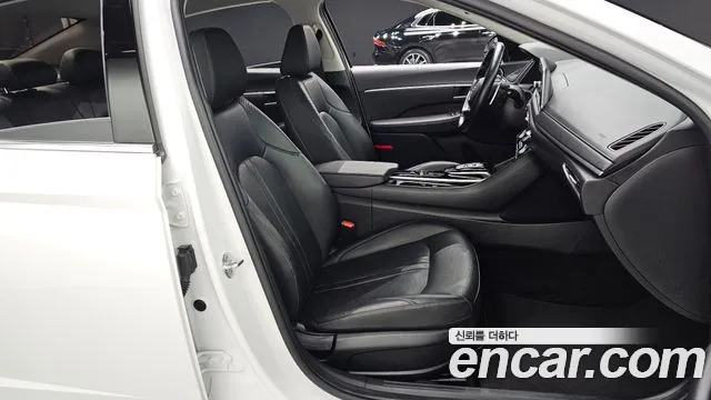 Hyundai Sonata 2022 — фото 10