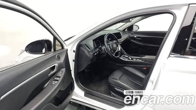 Hyundai Sonata 2022 — фото 11