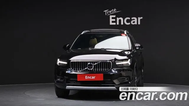 Volvo XC40 2021 — фото 3