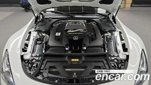 Mercedes-Benz AMG GT 2025 — фото 6