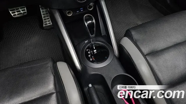 Hyundai Veloster 2016 — фото 9
