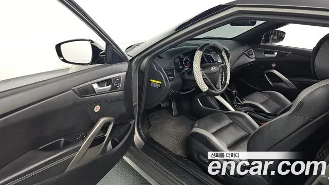 Hyundai Veloster 2016 — фото 11