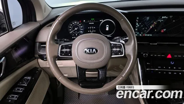 Kia Canival 2021 — фото 13