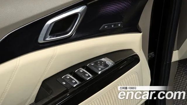 Kia Canival 2021 — фото 17