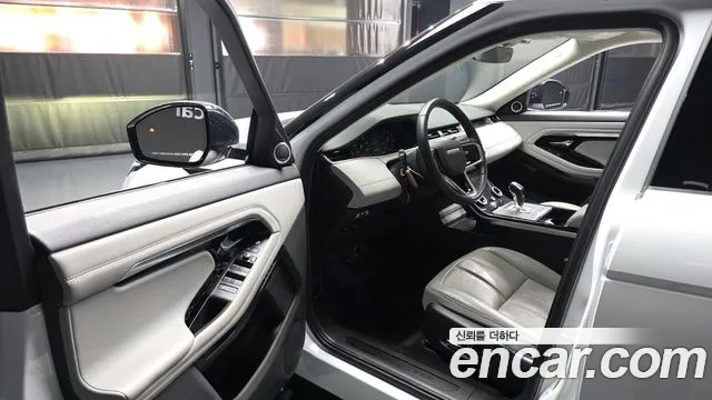 Land Rover Range Rover Evoque 2022 — фото 10