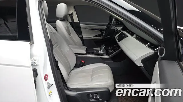 Land Rover Range Rover Evoque 2022 — фото 11