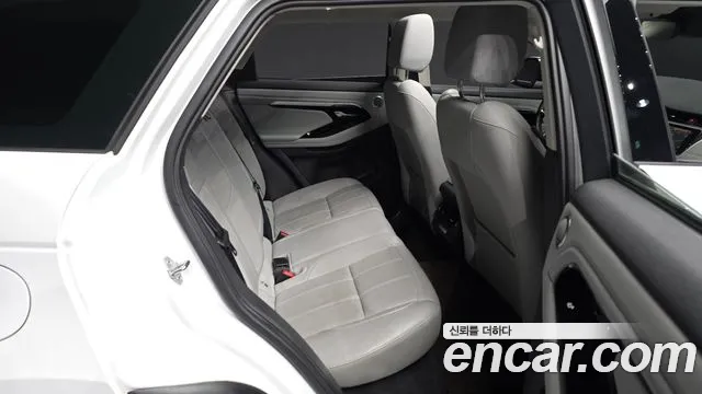 Land Rover Range Rover Evoque 2022 — фото 12
