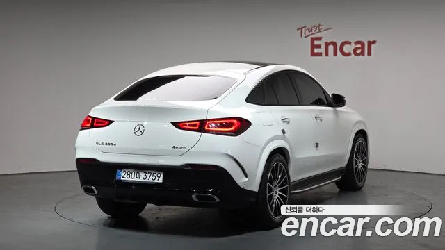 Mercedes-Benz GLE-Class 2022 — фото 1
