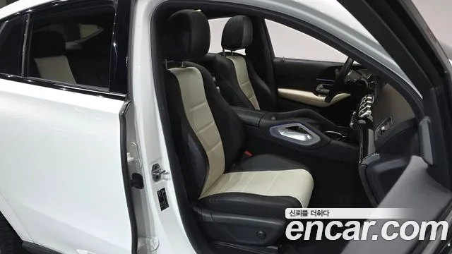 Mercedes-Benz GLE-Class 2022 — фото 11